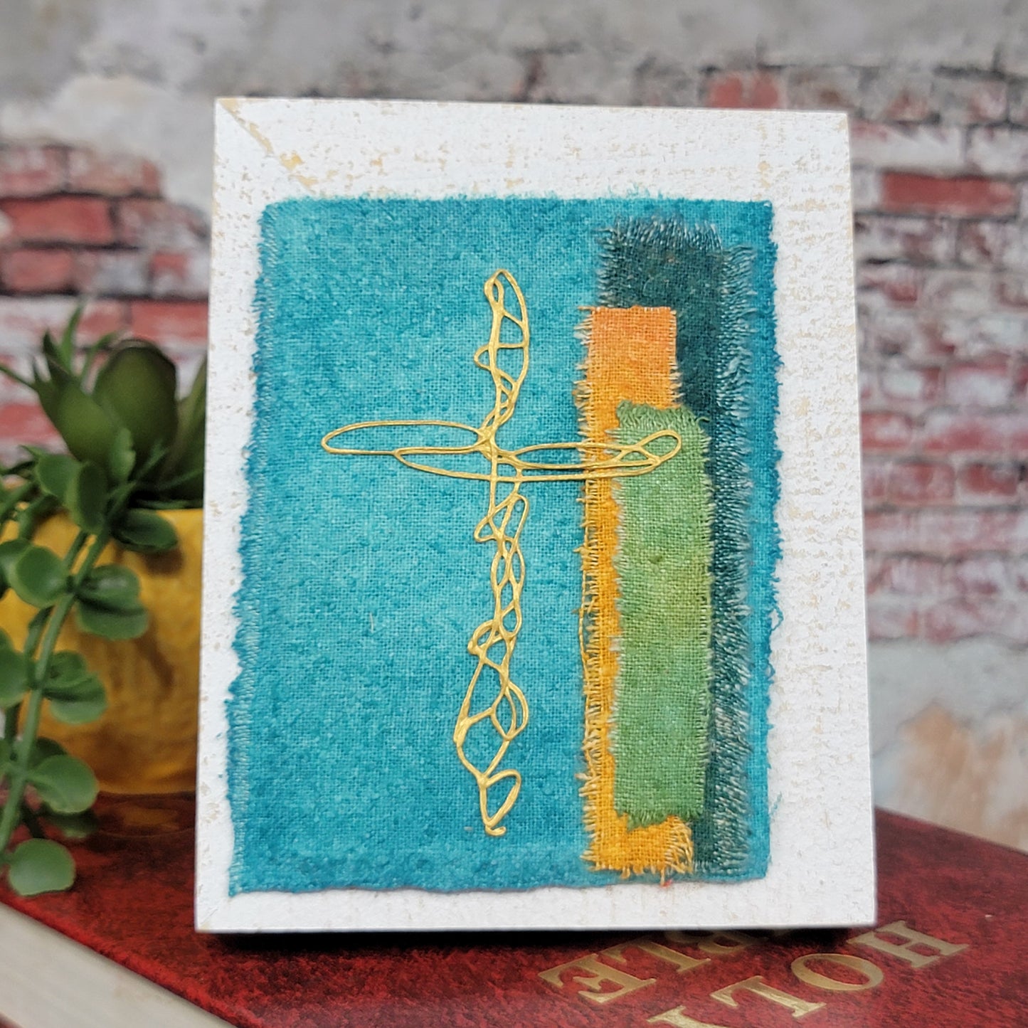 Swirled Cross on Silk Noil Mini Frame (322)