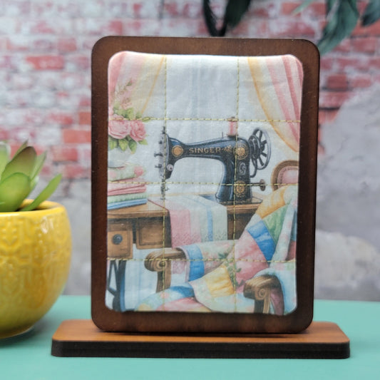 Fabric Magnet - Quilter - 1