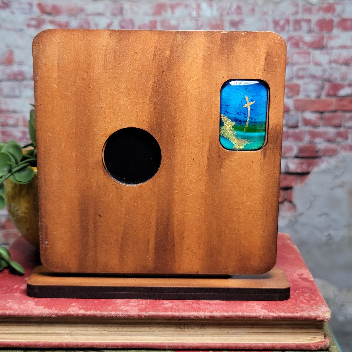 Magnet Frame - Single w/ Silk Cross Gem - 8